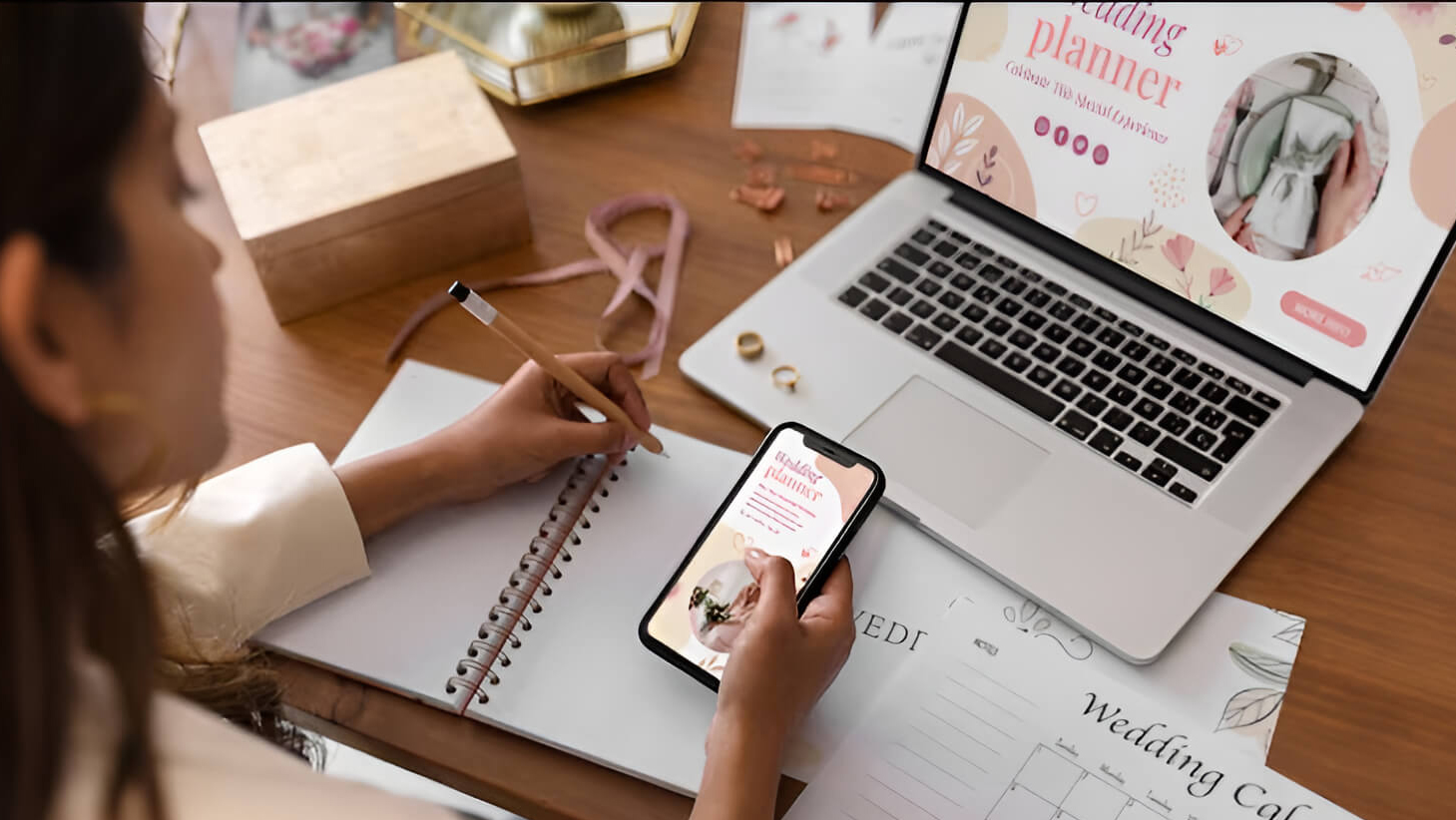 chọn thiệp cưới online